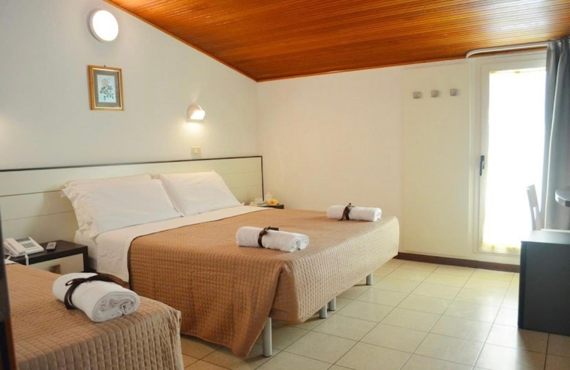 Hotel Europa Milano Marittima Ruang foto